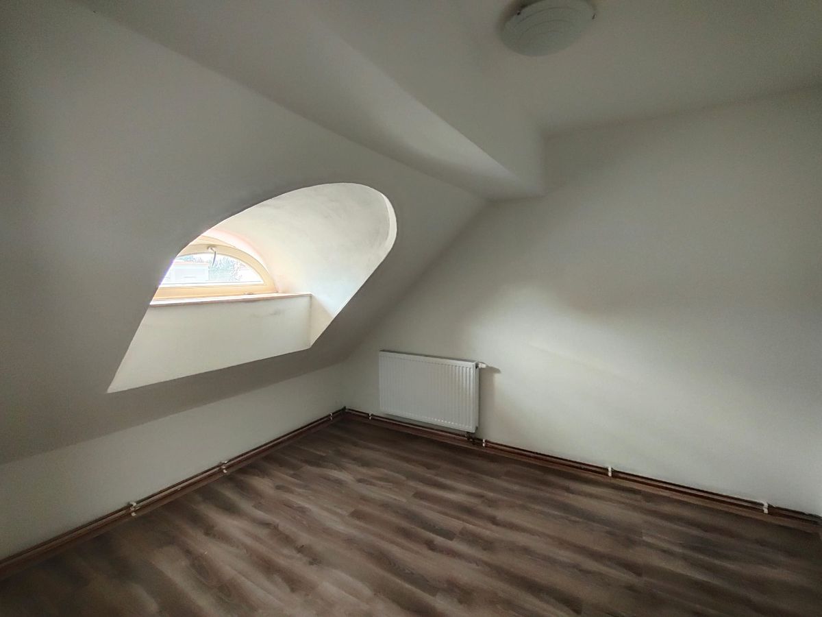 Pronájem bytu 2+kk 63 m² – fotografie 4