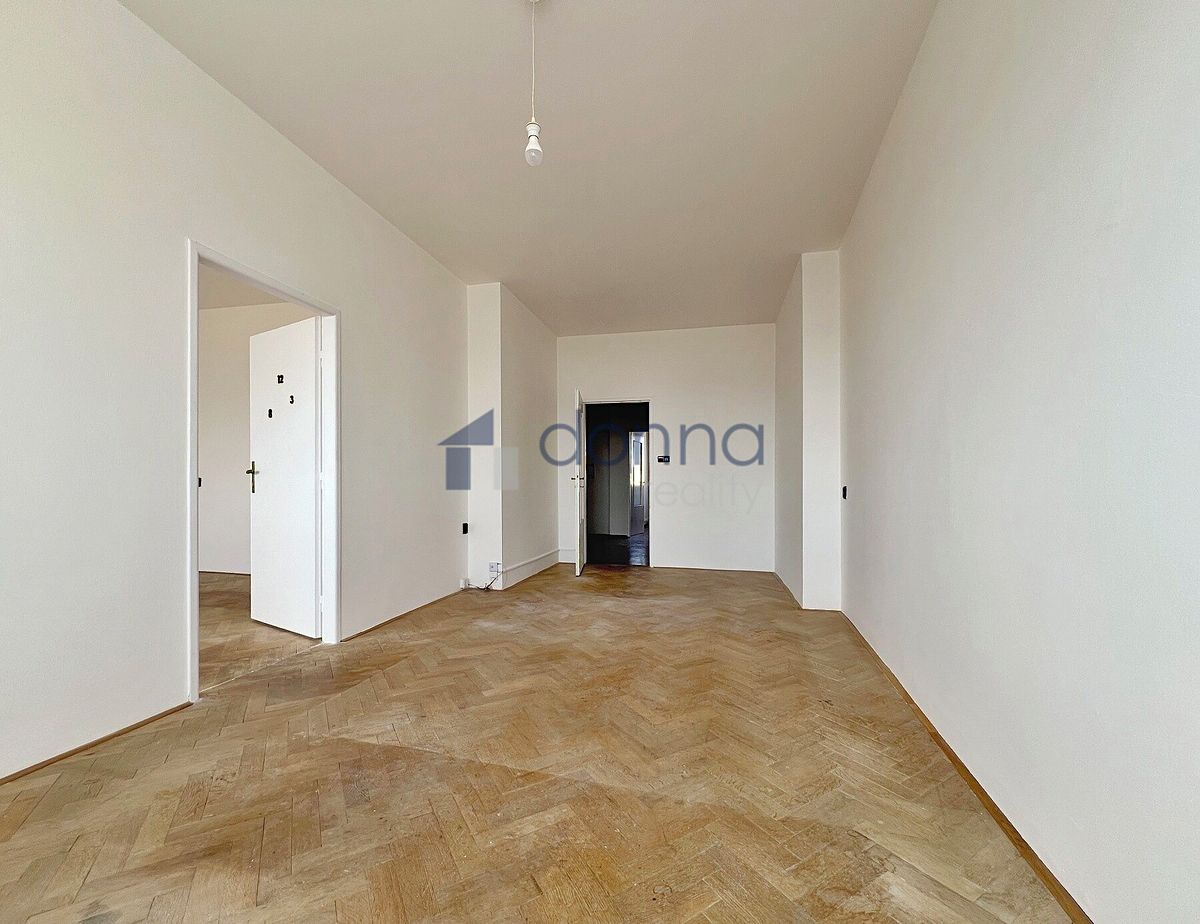 Pronájem bytu 2+1 72 m² – fotografie 4