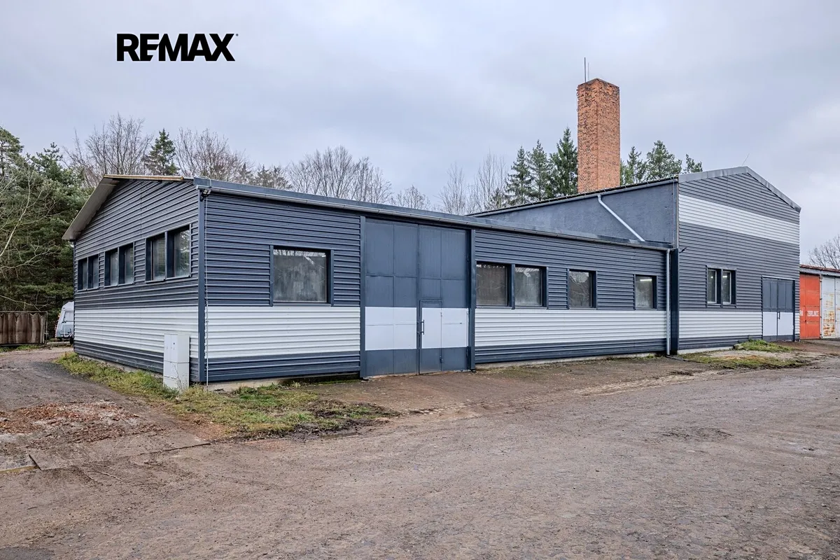 Prodej výrobní haly, prostoru 405 m²
