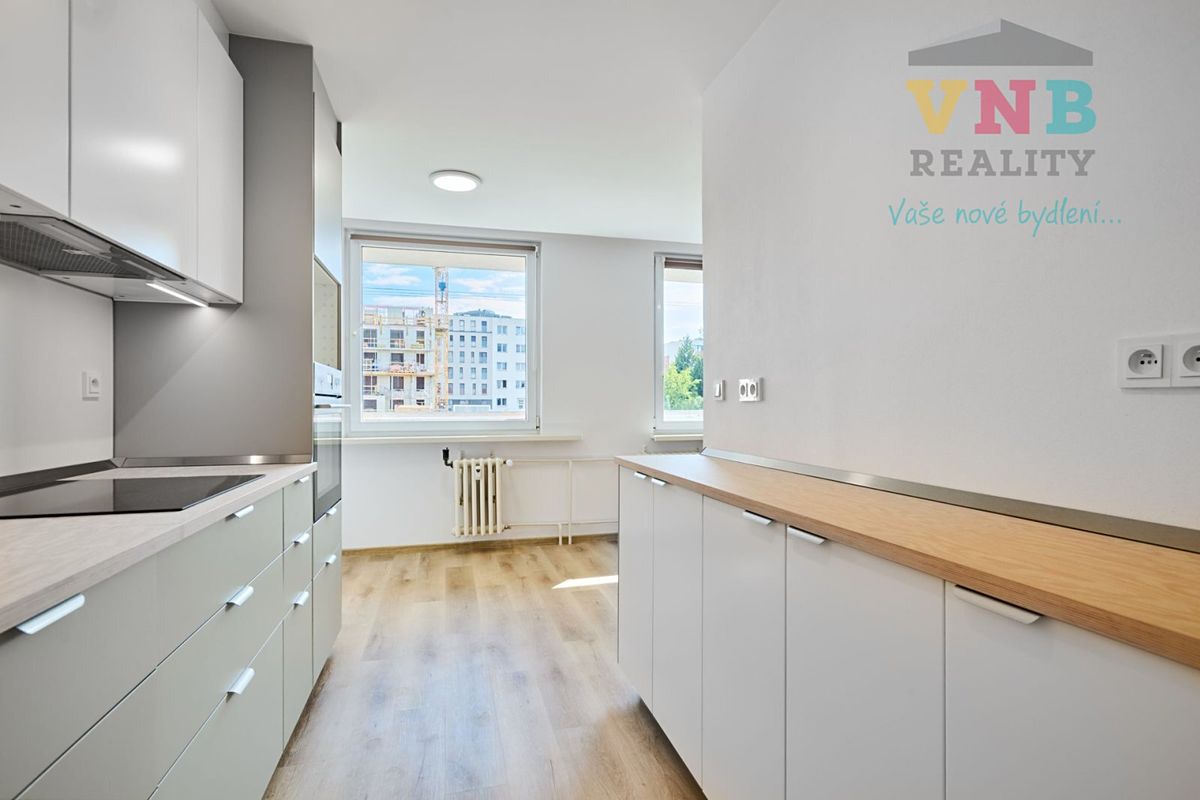 Pronájem bytu 4+1 82 m² – fotografie 4