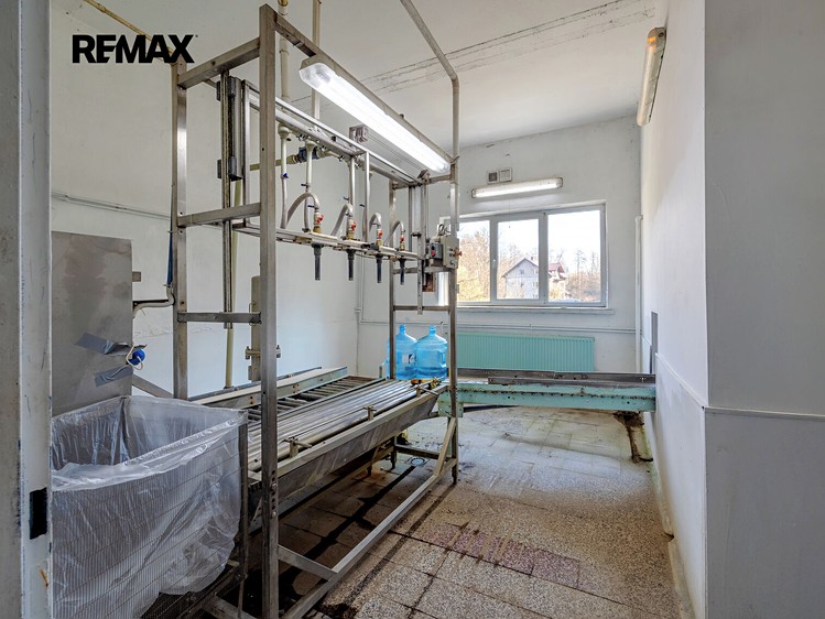 Комерційне приміщення на продаж, 6 613 м² (4 з 14)
