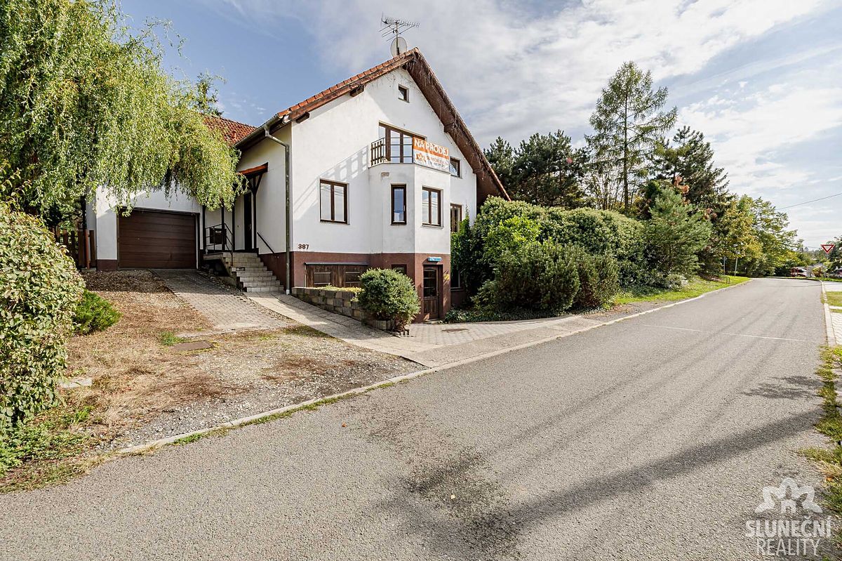 Prodej rodinného domu 184 m², pozemek 1027 m²