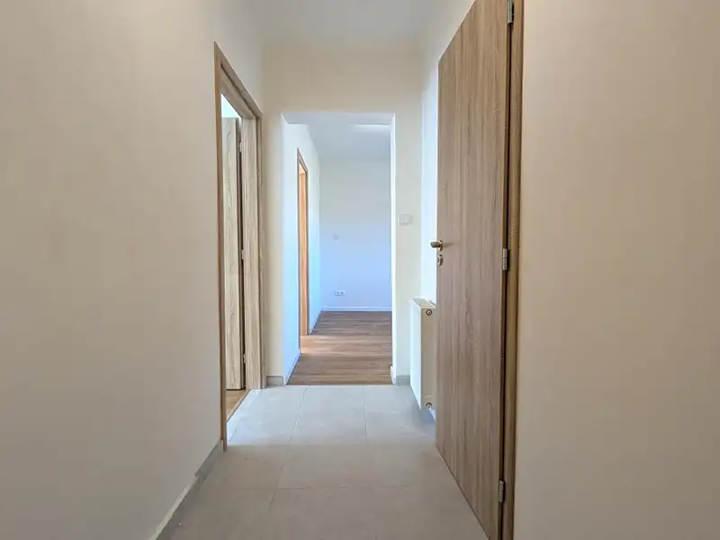 Pronájem bytu 3+1 85 m², Jarpice – náhled fotky 2