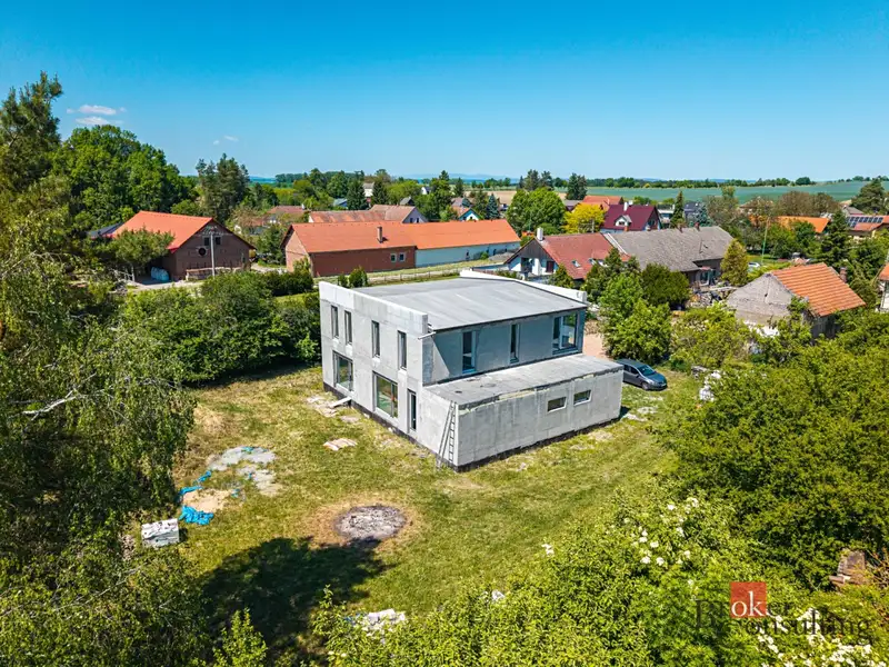 Prodej rodinného domu 178 m², pozemek 940 m², Černilov – náhled fotky 2