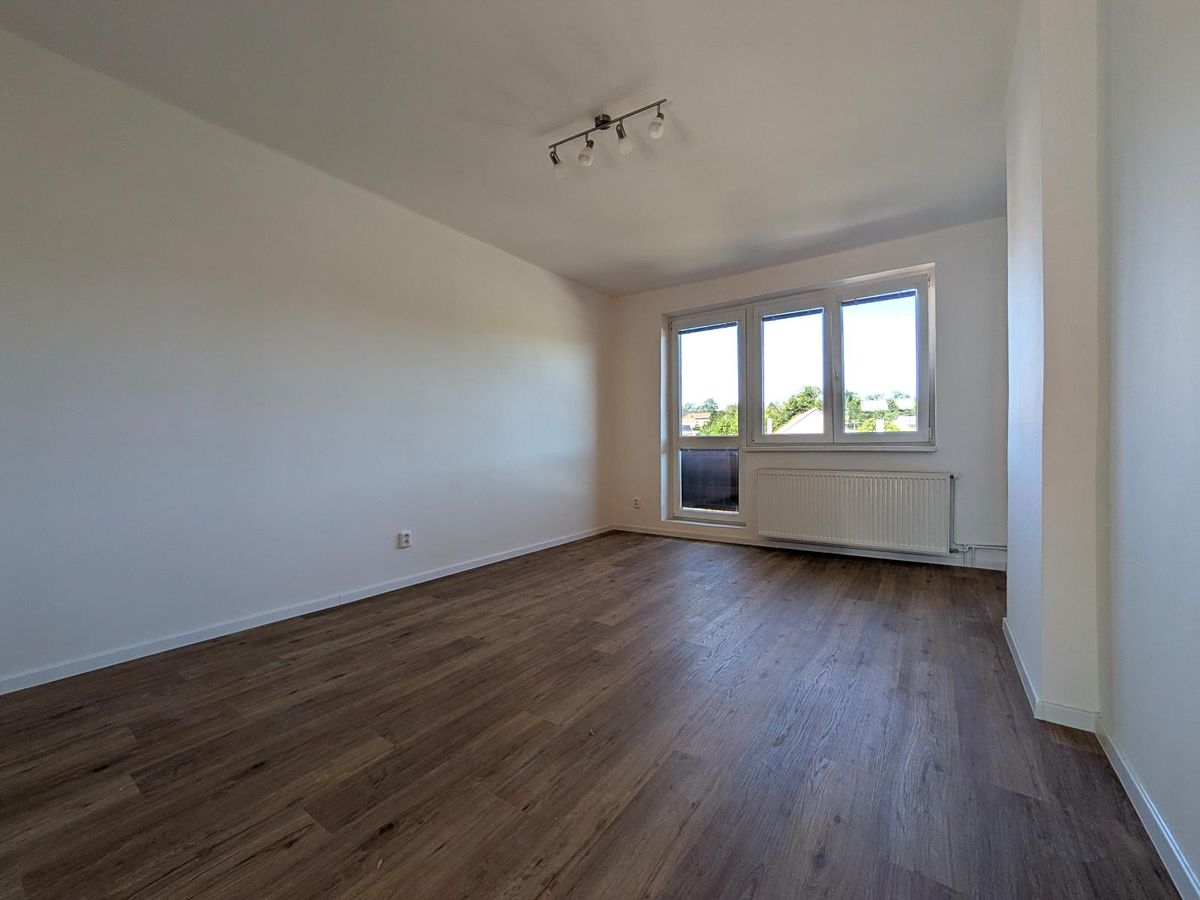 Pronájem bytu 3+1 85 m² – fotografie 4