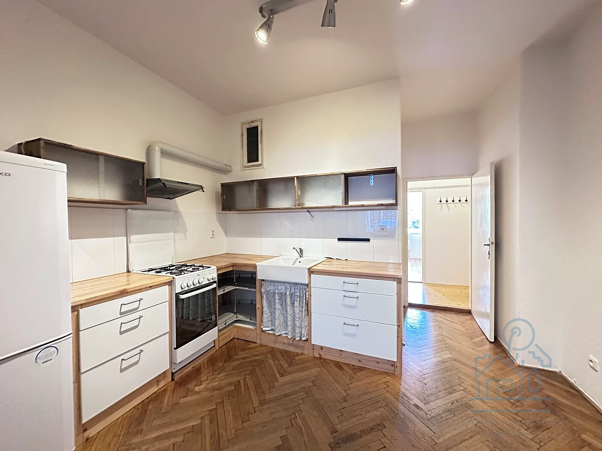 Pronájem bytu 2+1 54 m² Adamovská, Praha - Michle
