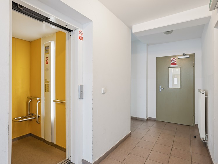 Prodej bytu 1+kk, 46 m² (24 z 27)