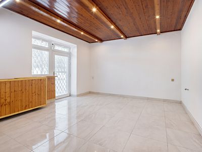 Pronájem obchodního prostoru 47 m²