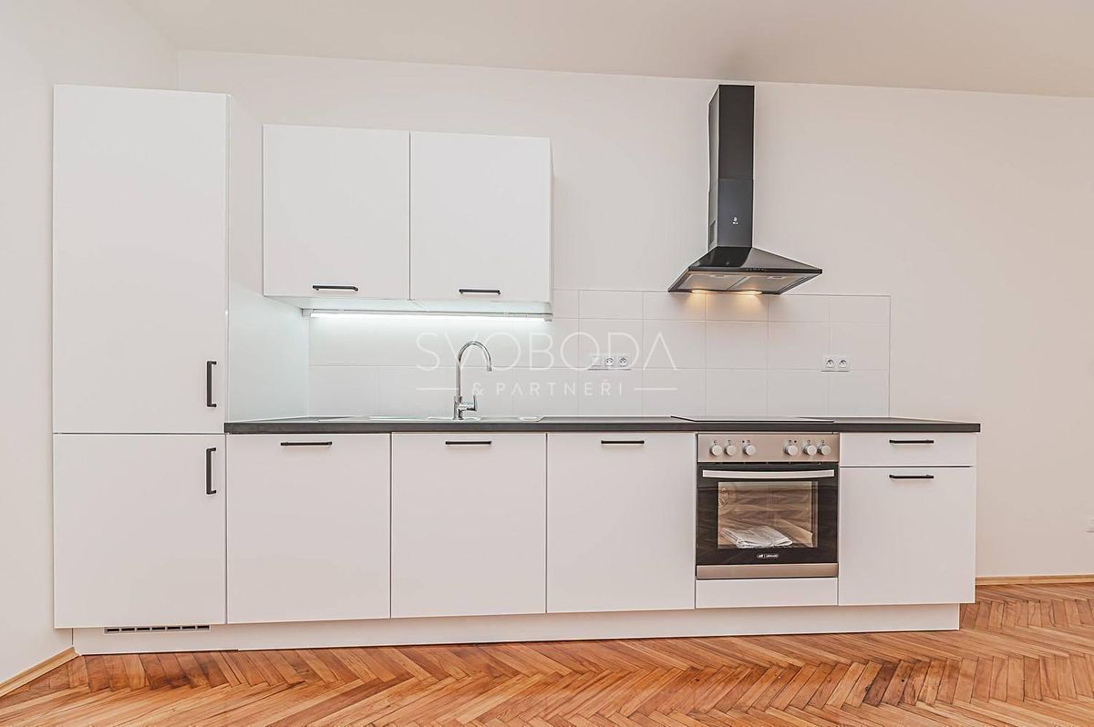 Pronájem bytu 2+kk 46 m² – fotografie 4