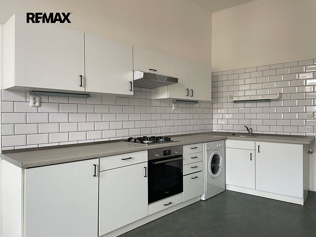 Pronájem bytu 1+1 62 m²