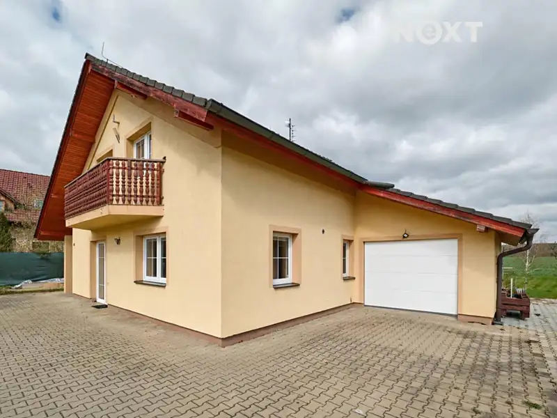 Prodej rodinného domu 180 m², pozemek 882 m², Býšť – náhled fotky 2