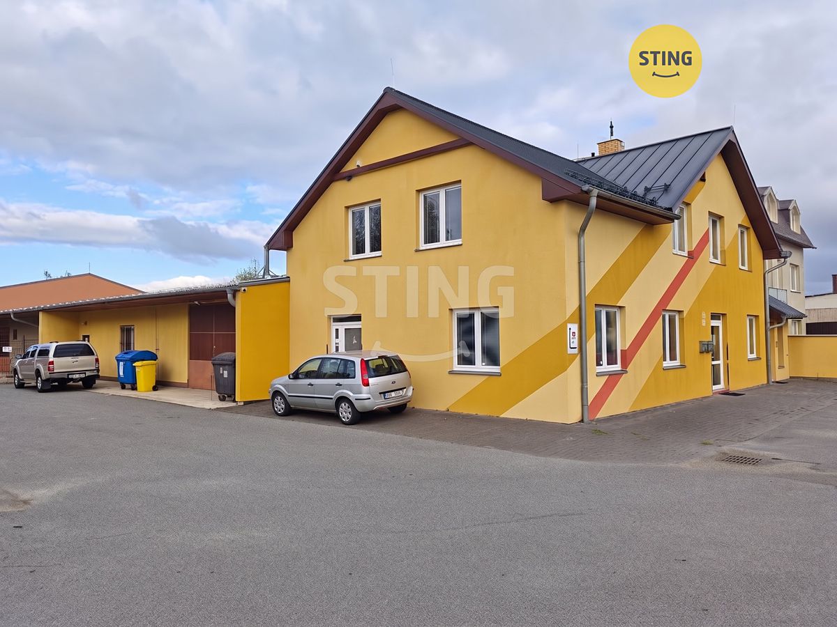 Pronájem kanceláře 404 m²
