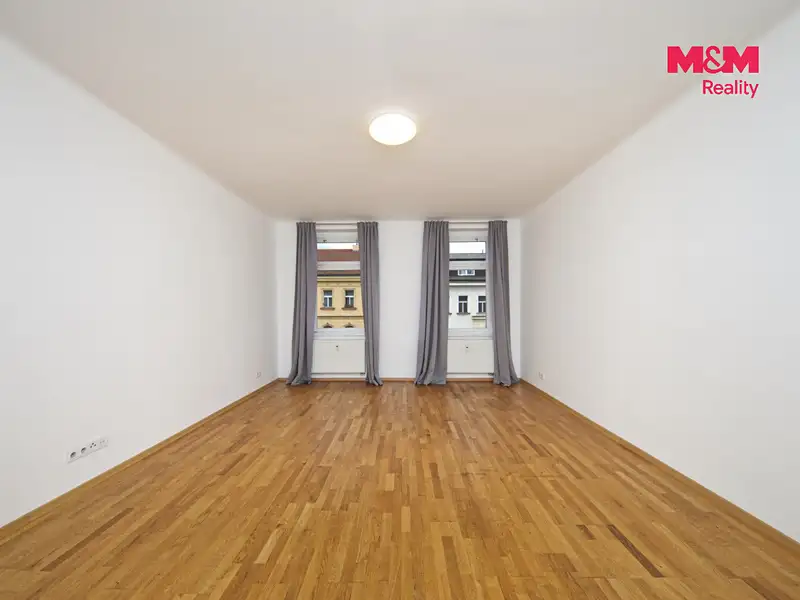 Pronájem bytu 3+1 119 m², Praha – náhled fotky 2