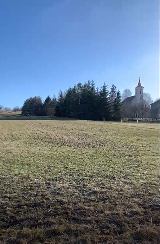 Prodej stavebního pozemku 526 m² – fotografie 2