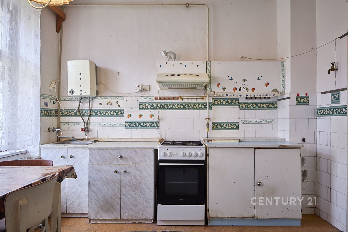 Prodej rodinného domu 80 m², pozemek 2336 m² – fotografie 2
