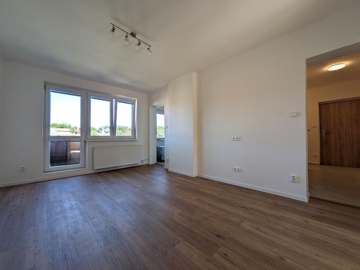 Pronájem bytu 3+1 85 m² – fotografie 5