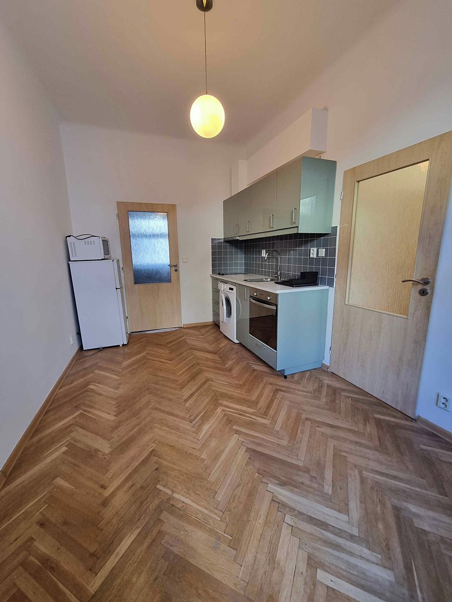 Pronájem bytu 2+kk 32 m²