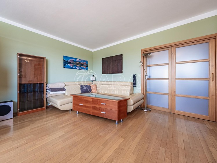 Wohnung 4+1 zur Miete, 117 m² (5 von 24)