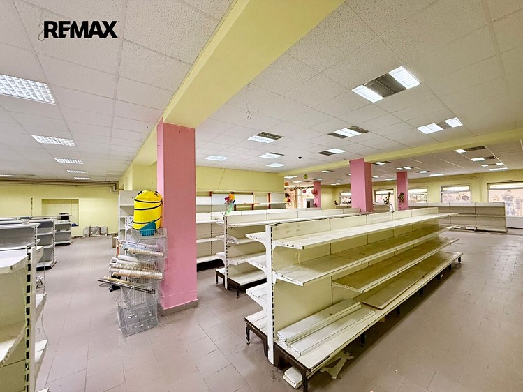 Prodej komerčního prostoru, 467 m² (11 z 14)