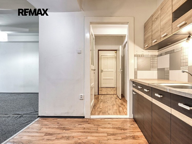 Gewerbefläche zum Kauf, 57 m² (3 von 21)