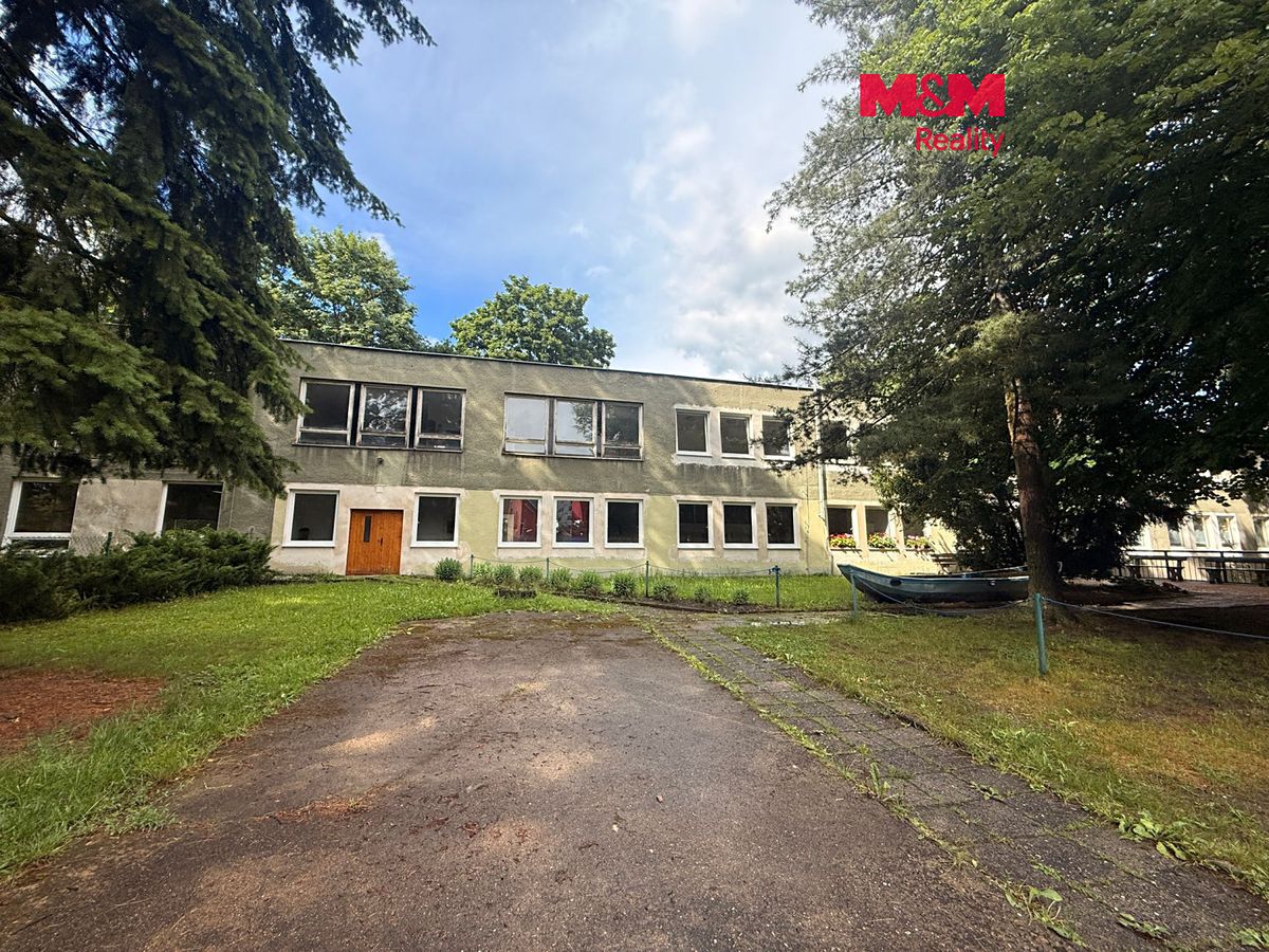 Pronájem obchodního prostoru 150 m²
