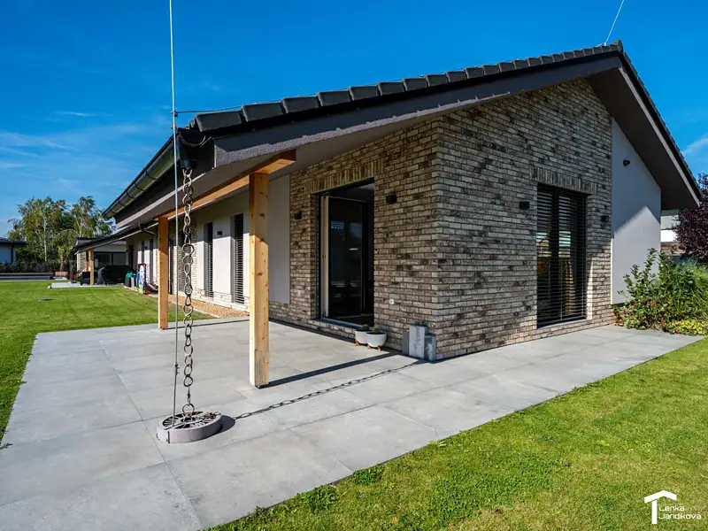 Pronájem rodinného domu 87 m², pozemek 490 m², Staré Hradiště – náhled fotky 2