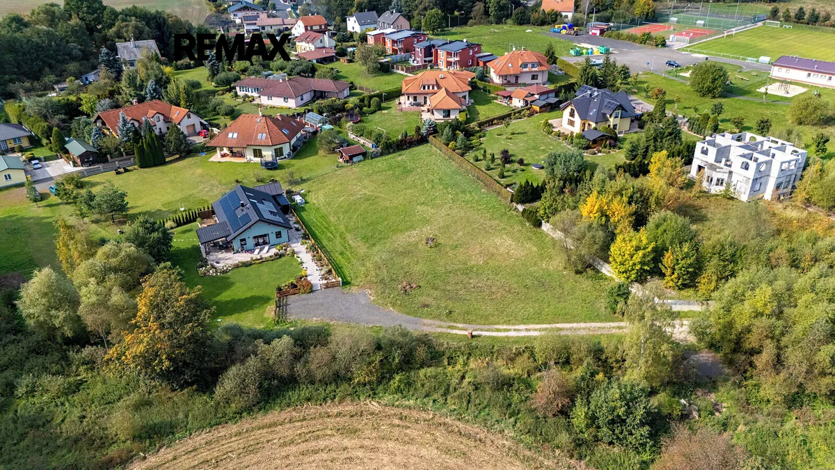 Prodej stavebního pozemku 2227 m²
