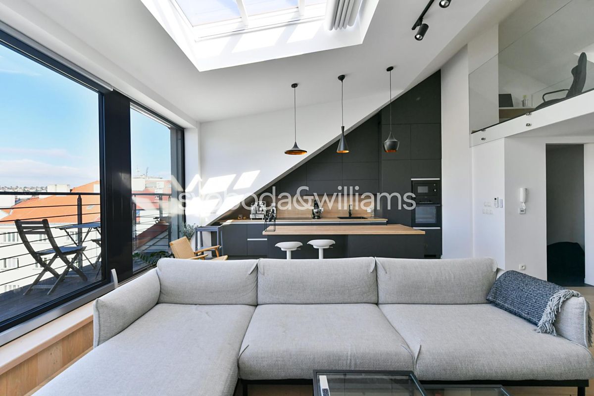Pronájem bytu 3+kk 118 m² – fotografie 2