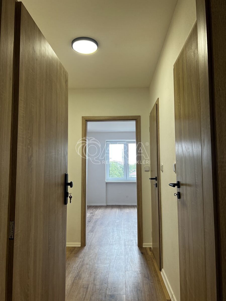 Pronájem bytu 1+kk 38 m² – fotografie 5