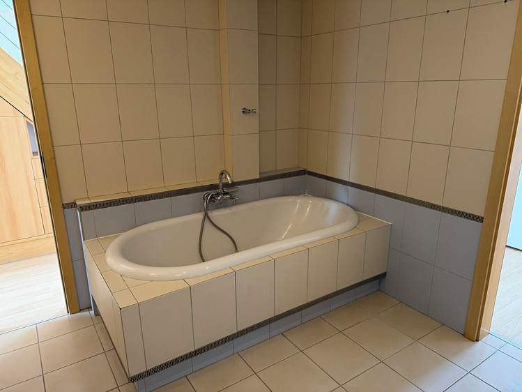 Квартира 4+kk на продаж, 95 м² (18 з 27)