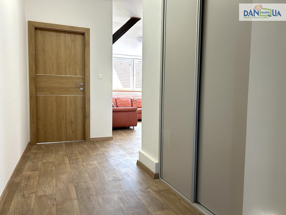 Pronájem bytu 3+kk 59 m² – fotografie 3