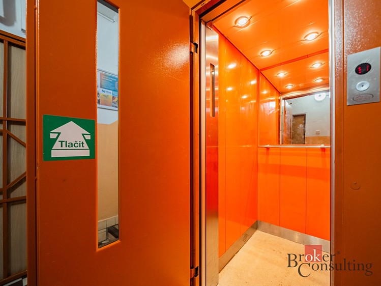 Квартира 3+1 на продаж, 79 м² (28 з 35)
