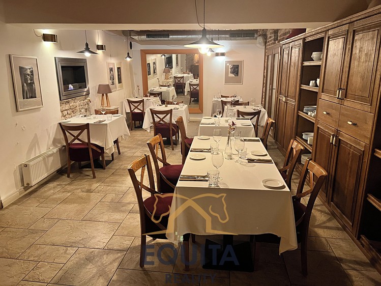 Pronájem komerčního prostoru, 183 m² (12 z 27)