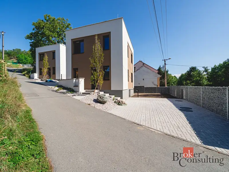 Prodej rodinného domu 116 m², pozemek 202 m², Plzeň – náhled fotky 1