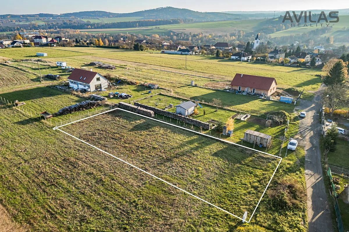 Prodej stavebního pozemku 1294 m²