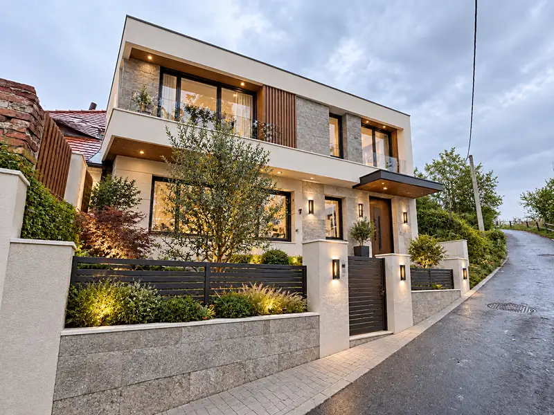 Prodej rodinného domu 180 m², pozemek 300 m², Bílina – náhled fotky 1