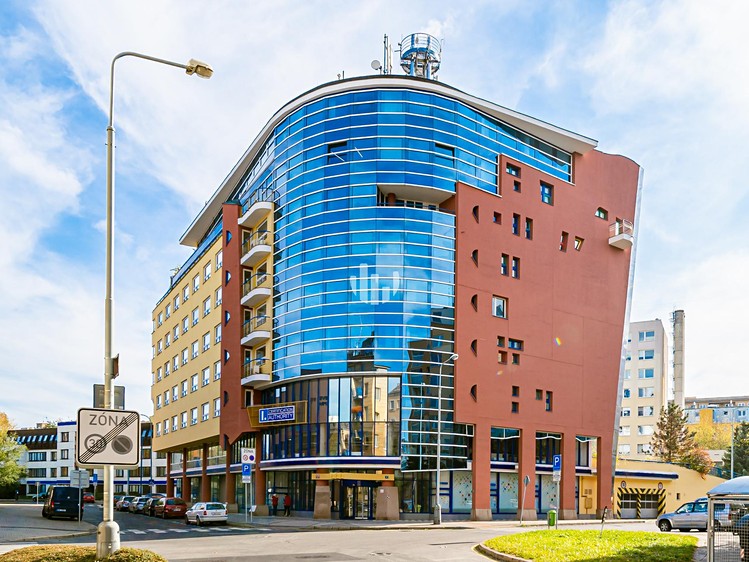 Комерційне приміщення в оренду, 839 м² (10 з 10)