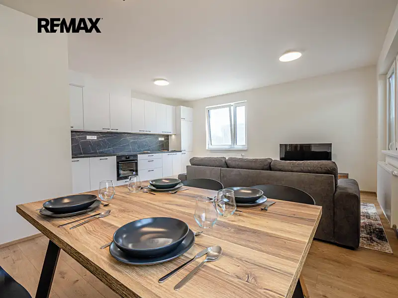 Prodej bytu 1+kk 43 m², Mělník – náhled fotky 3