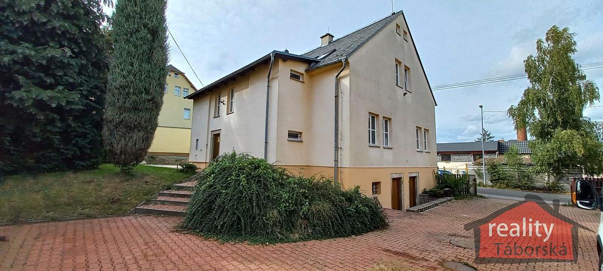Prodej komerční nemovitosti 305 m² – fotografie 3