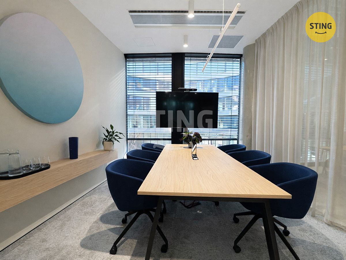 Pronájem kanceláře 4400 m² – fotografie 2