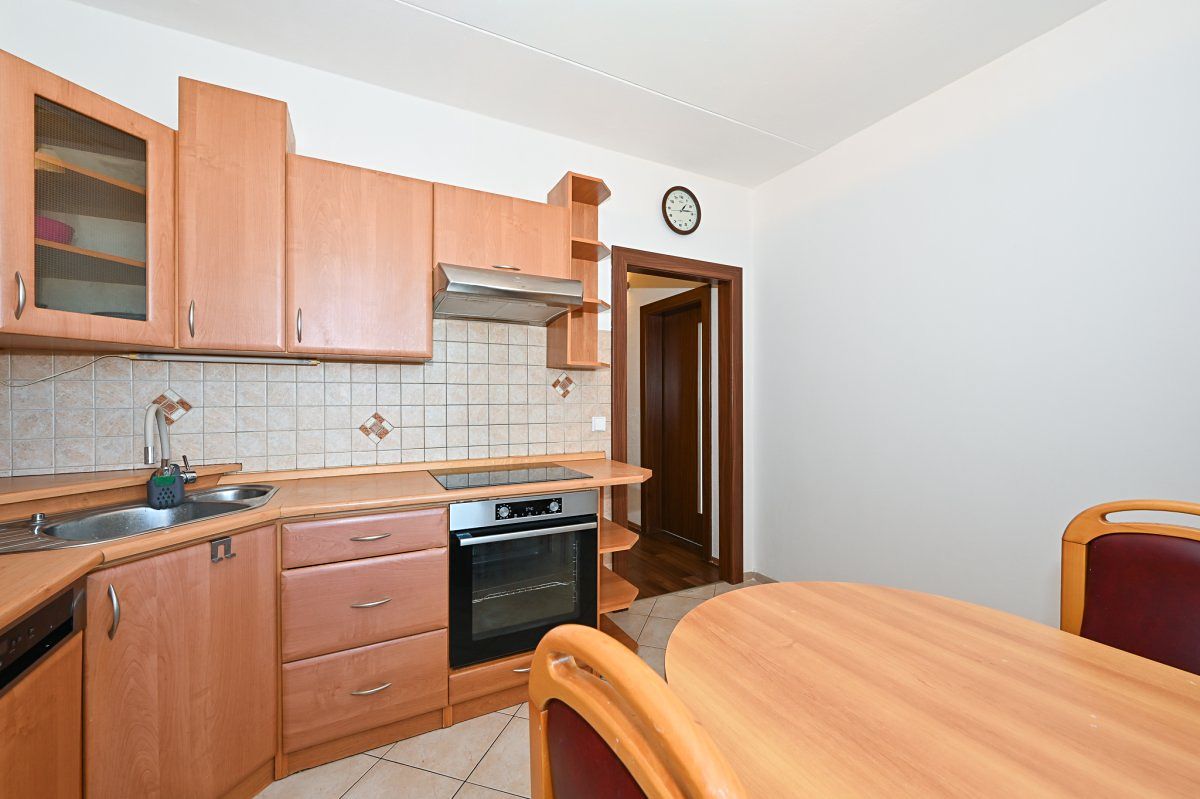 Pronájem bytu 3+1 74 m² – fotografie 2