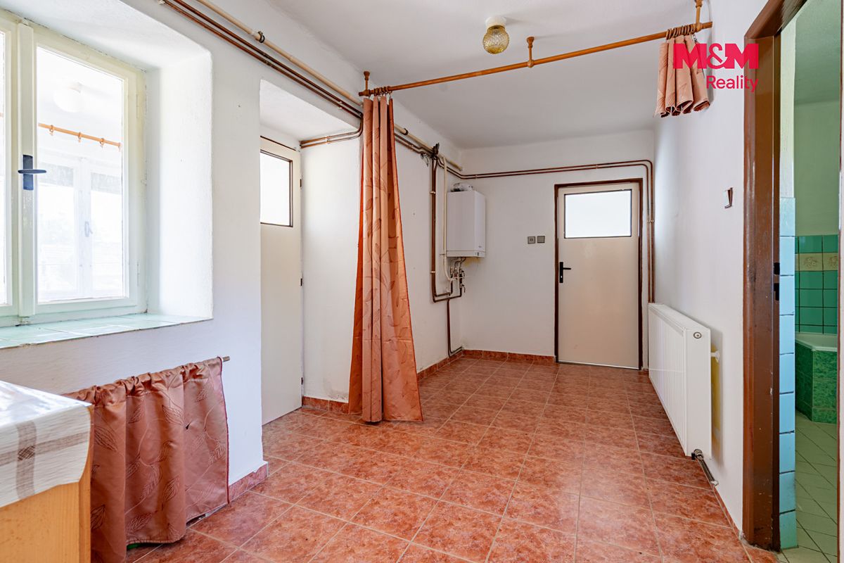 Prodej rodinného domu 88 m², pozemek 810 m² – fotografie 5