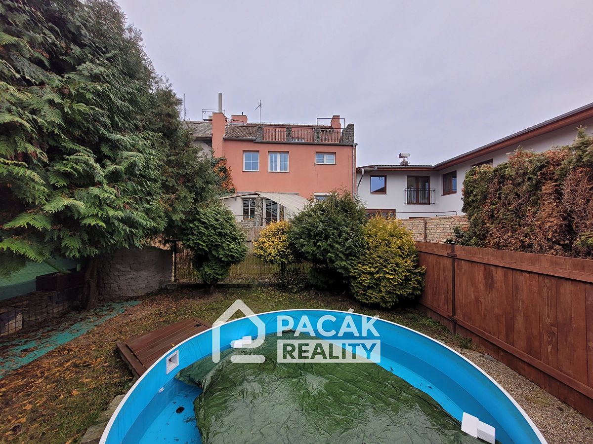 Pronájem rodinného domu 250 m², pozemek 424 m² – fotografie 5