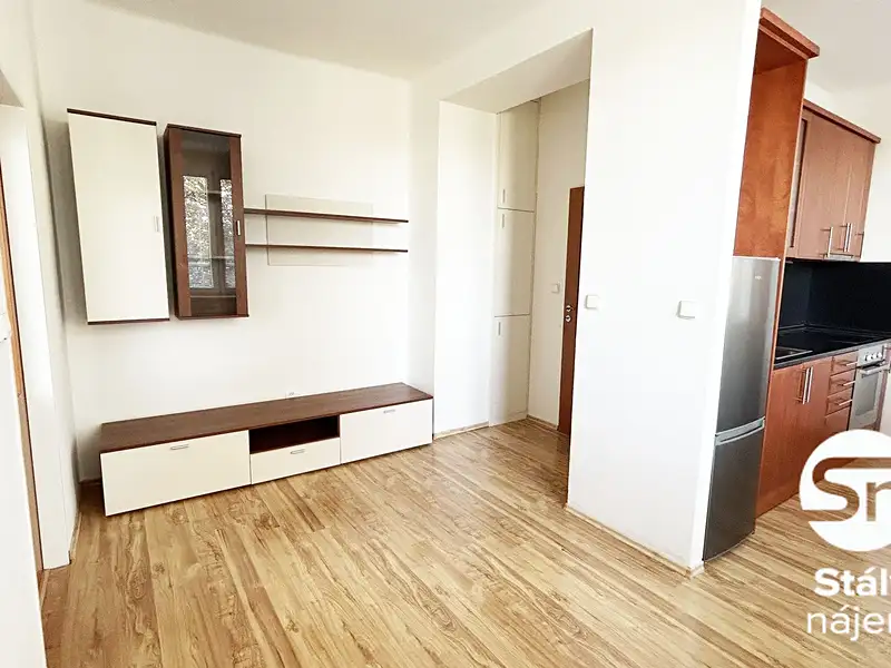 Pronájem bytu 3+kk 42 m², Kladno – náhled fotky 3