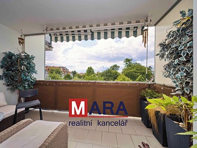 Prodej bytu 3+kk, 92 m² (2 z 22)