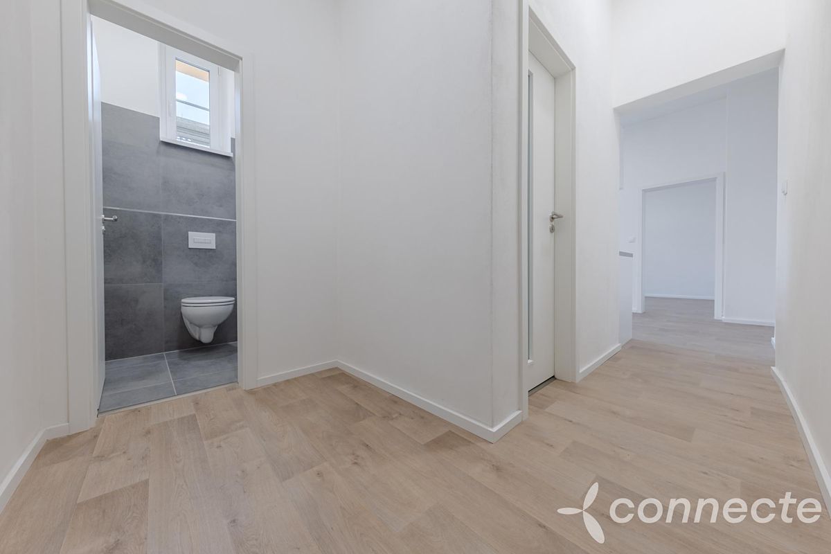 Pronájem bytu 2+kk 40 m² – fotografie 5