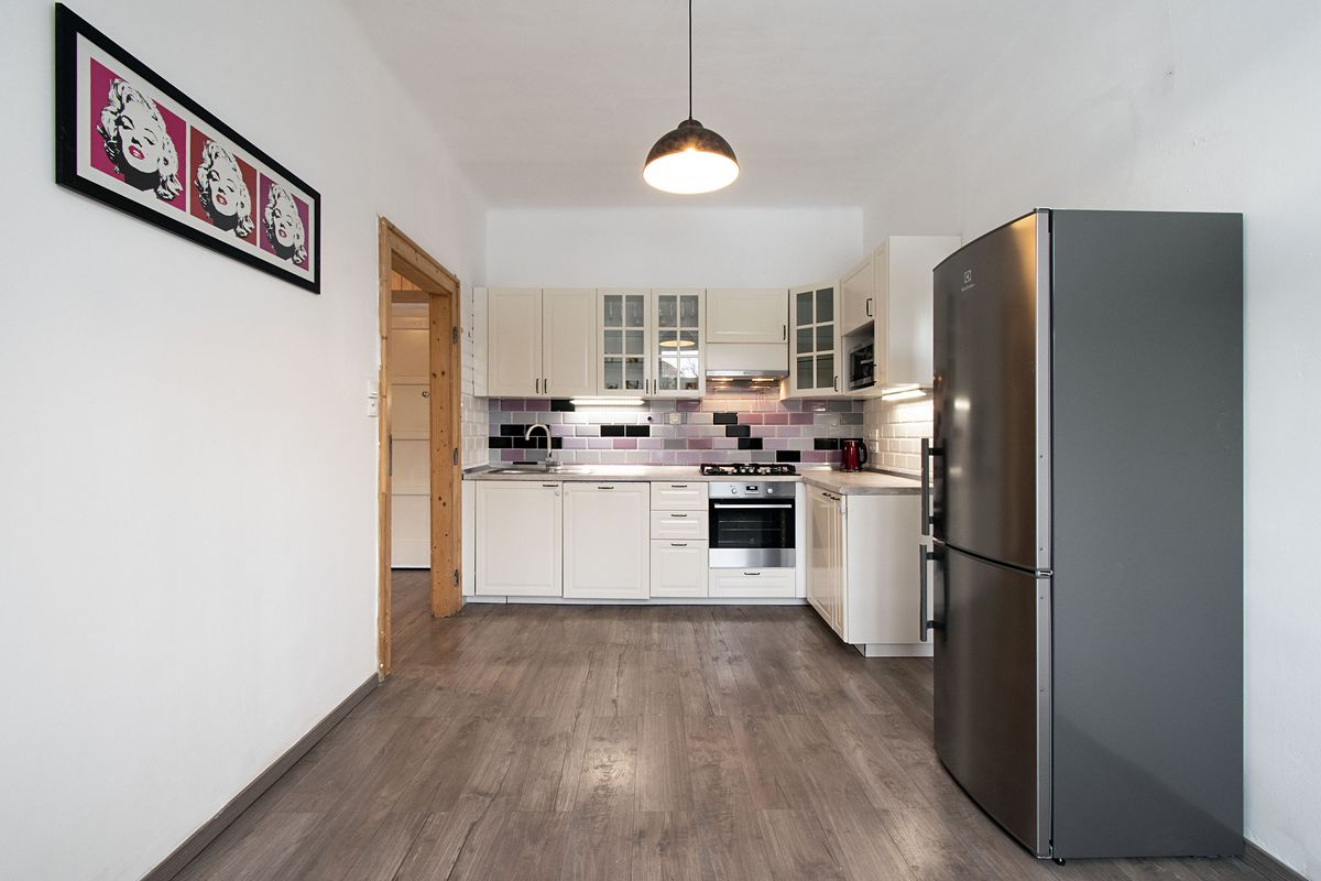 Pronájem bytu 2+1 64 m² – fotografie 2