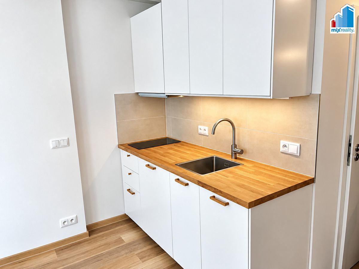 Prodej bytu 1+kk 19 m² – fotografie 2