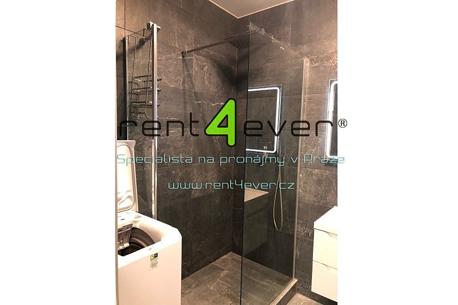 Pronájem bytu 2+kk 60 m² – fotografie 3