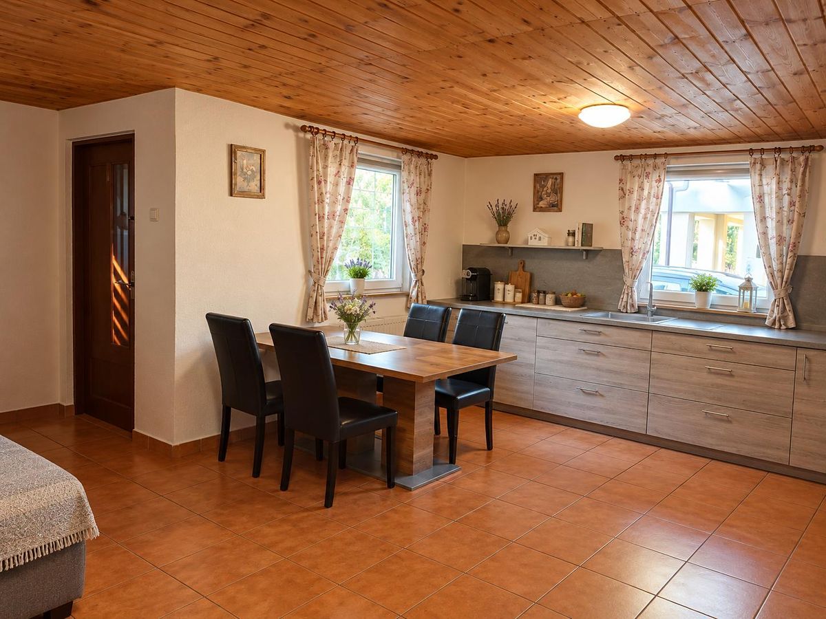 Prodej rodinného domu 101 m², pozemek 239 m² – fotografie 2